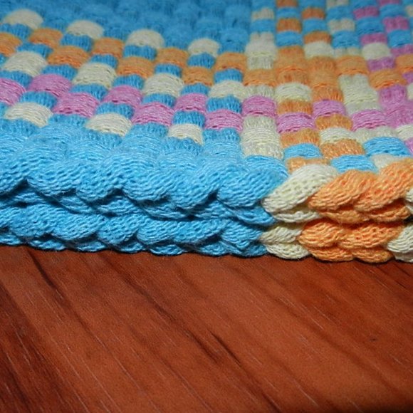 Set of 2 Handmade Artisan Cotton Woven Loomed Easter Potholders Hot Pads Trivets - Picture 5 of 7